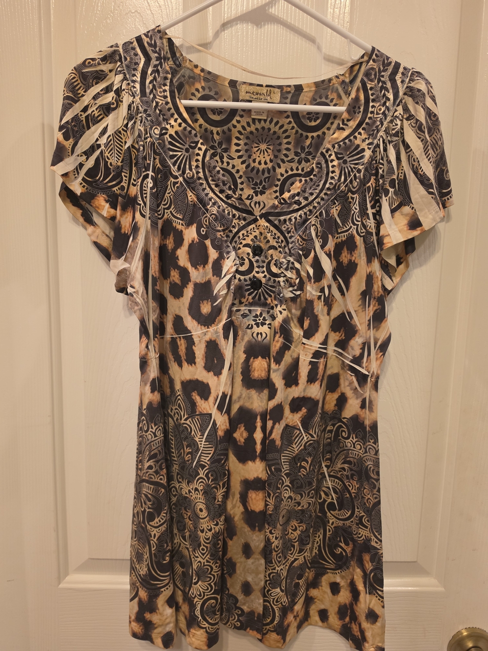Leopard Print Short Sleeve Dress in Black and Tan